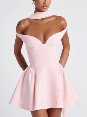 Fashion MINI DRESS - BLUSH.  New with tag